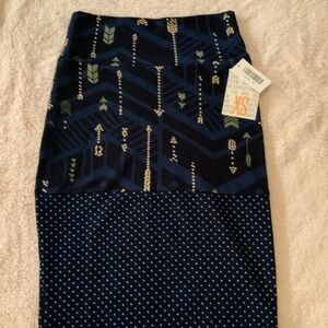 XS - LuLaRoe Cassie Pencil Skirt